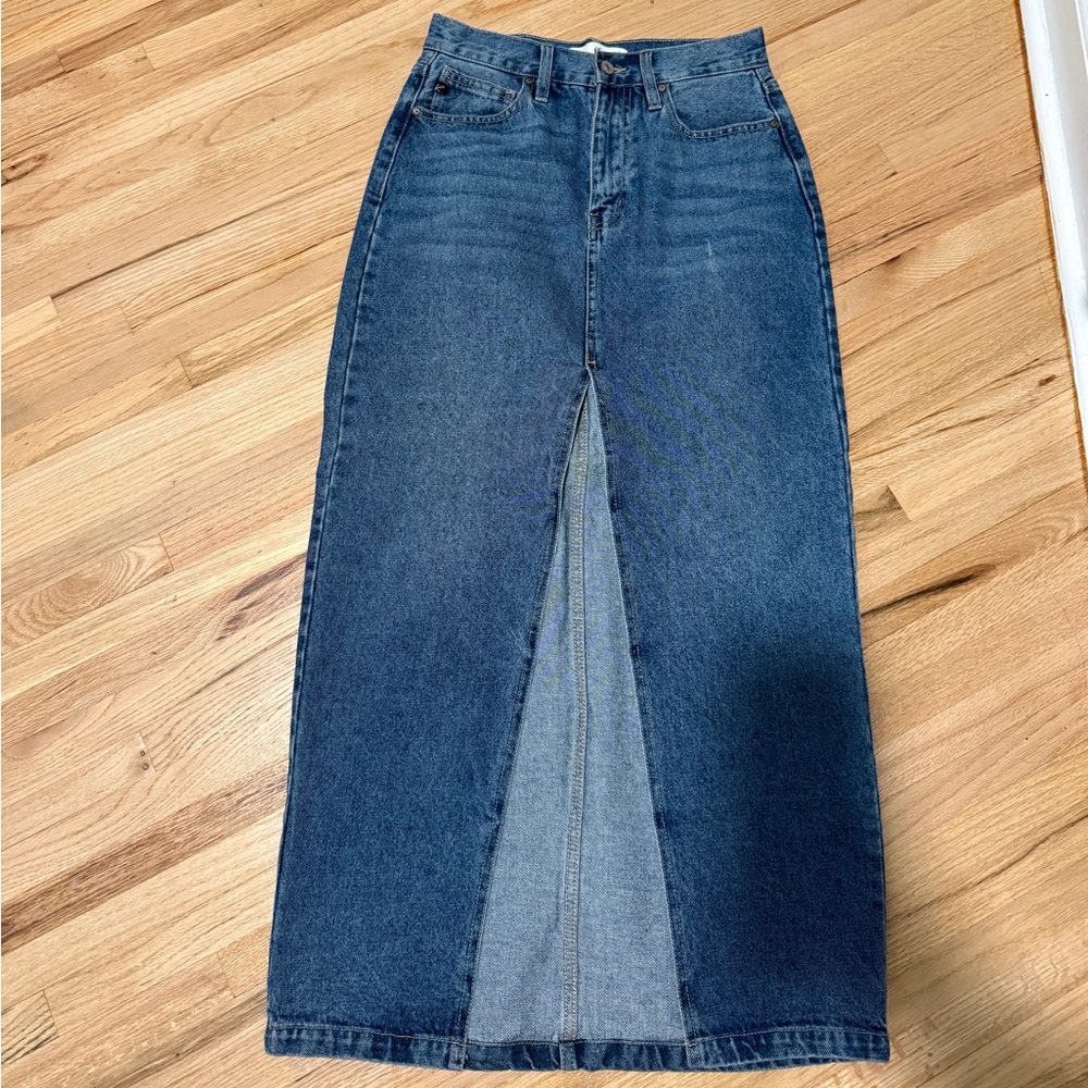 KanCan Medium Blue Denim Skirt